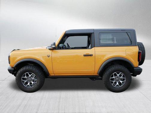 Cyber Orange Metallic Tricoat 2022 Ford Bronco Badlands