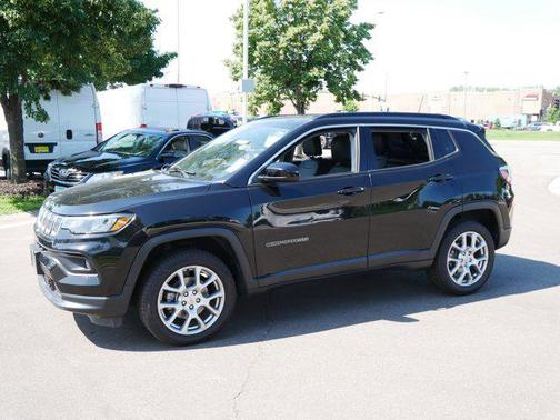 2022 Jeep Compass Latitude Lux