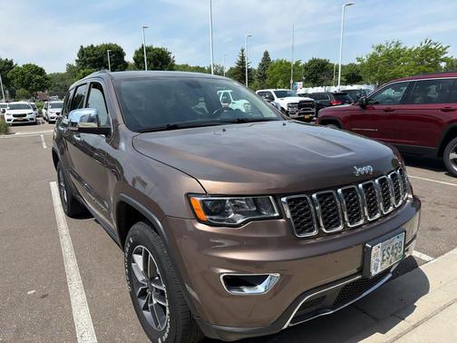 Walnut Brown Metallic Clearcoat 2019 Jeep Grand Cherokee Limited