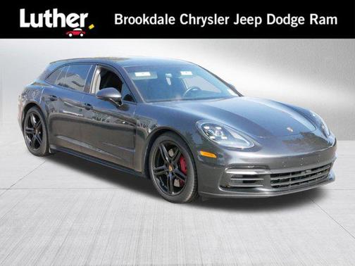 2018 Porsche Panamera 4