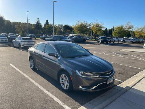 2016 Chrysler 200 Limited