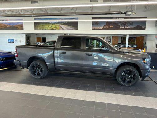 Granite Crystal Metallic Clearcoat 2024 RAM 1500 Big Horn/Lone Star