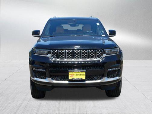 Diamond Black Crystal Pearlcoat 2022 Jeep Grand Cherokee L Summit Reserve