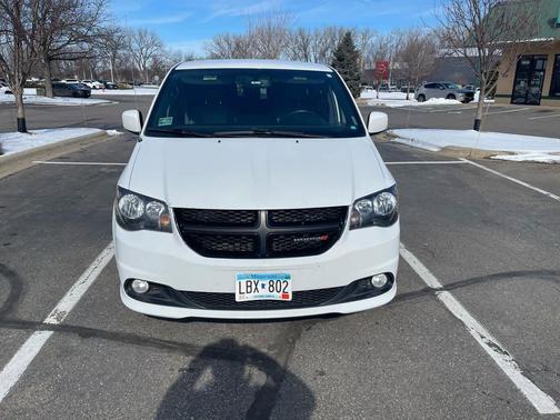 White Knuckle Clearcoat 2017 Dodge Grand Caravan SXT
