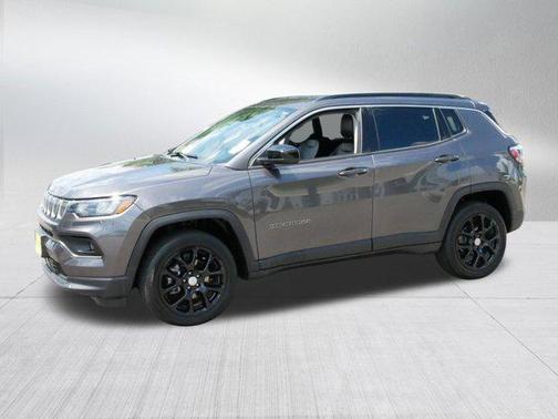 2022 Jeep Compass Latitude Lux