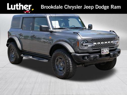 Carbonized Gray Metallic 2025 Ford Bronco Badlands
