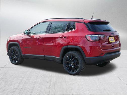 Red Hot Pearlcoat 2026 Jeep Compass Latitude