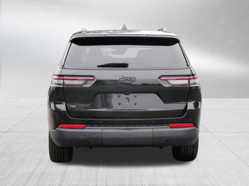 2022 Jeep Grand Cherokee L Altitude