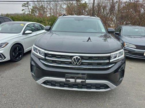 2022 Volkswagen Atlas 3.6L SE w/Technology