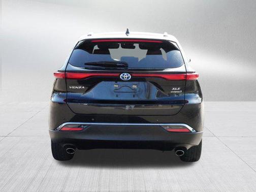 2022 Toyota Venza XLE