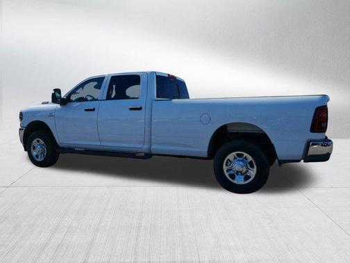 2025 RAM 3500 Tradesman Crew Cab 4x4 8' Box