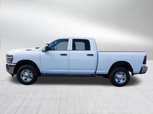 Bright White Clearcoat 2026 RAM 2500 Tradesman Crew Cab 4x4 6'4' Box
