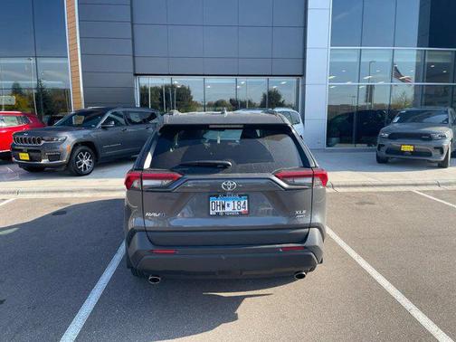 2019 Toyota RAV4 XLE