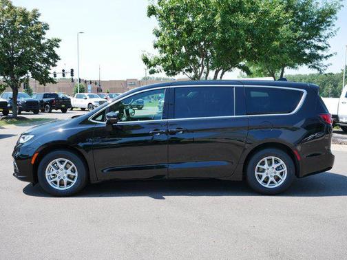 2025 Chrysler Pacifica L