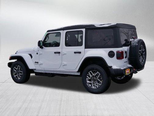 2026 Jeep Wrangler 4-Door Sahara 4x4