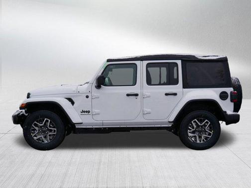 2026 Jeep Wrangler 4-Door Sahara 4x4