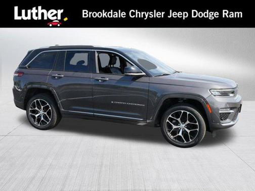 2022 Jeep Grand Cherokee Summit