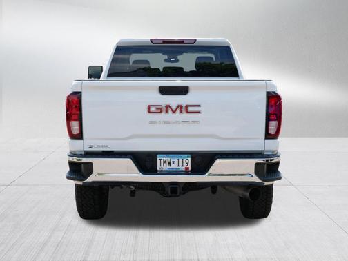 Summit White 2024 GMC Sierra 2500 Pro