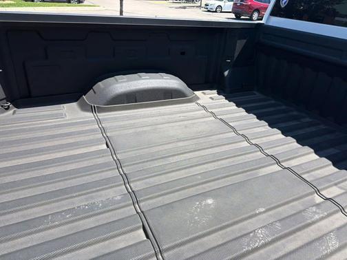 Summit White 2024 GMC Sierra 2500 Pro