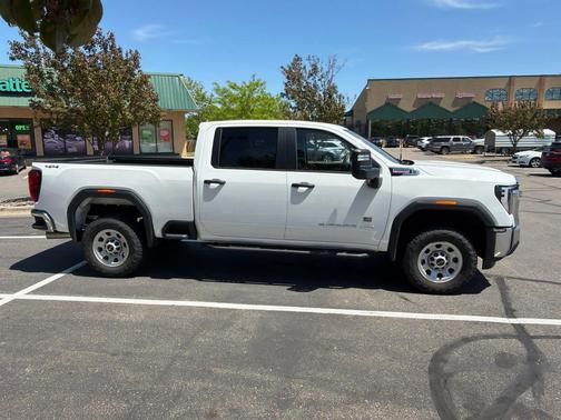 Summit White 2024 GMC Sierra 2500 Pro