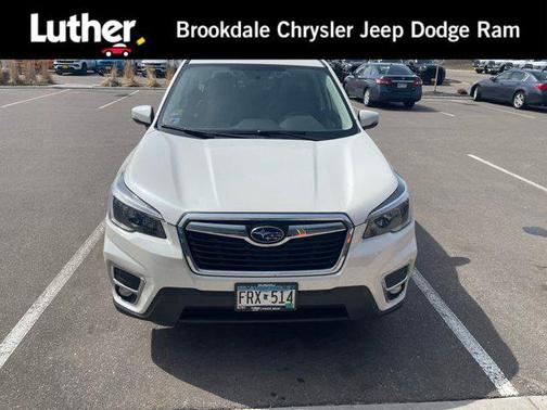 Crystal White Pearl 2021 Subaru Forester Limited