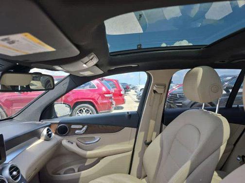 2018 Mercedes-Benz GLC 300 4MATIC