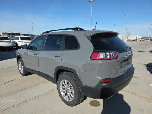 2022 Jeep Cherokee Latitude Lux
