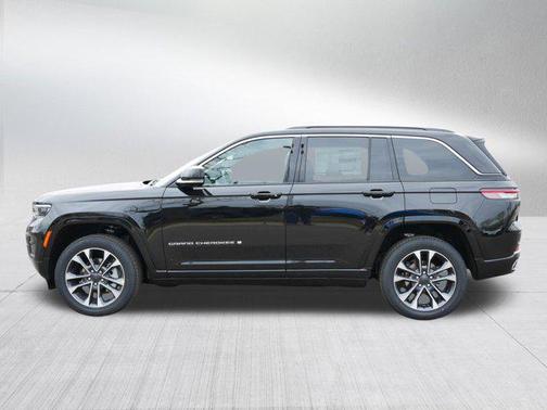 2025 Jeep Grand Cherokee Overland