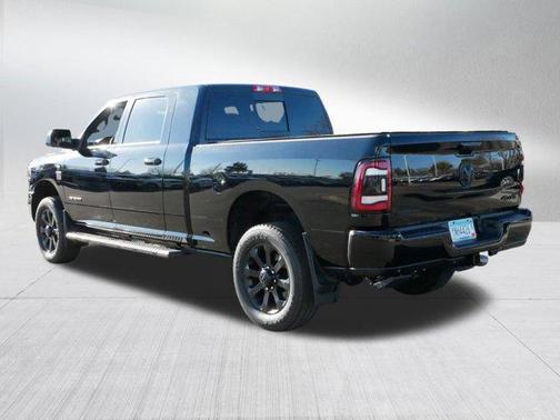 2022 RAM 3500 Big Horn Mega Cab 4x4 6'4' Box