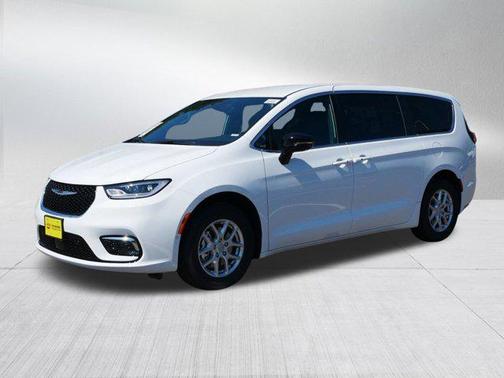 2025 Chrysler Pacifica L