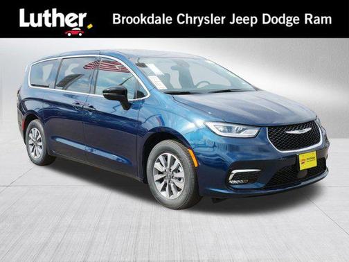 2025 Chrysler Pacifica Hybrid Select