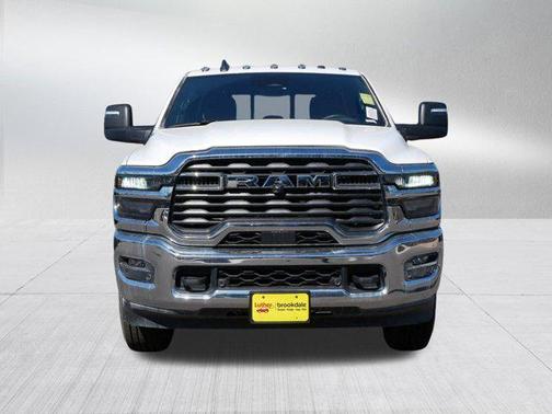 2025 RAM 3500 Tradesman Crew Cab 4x4 8' Box