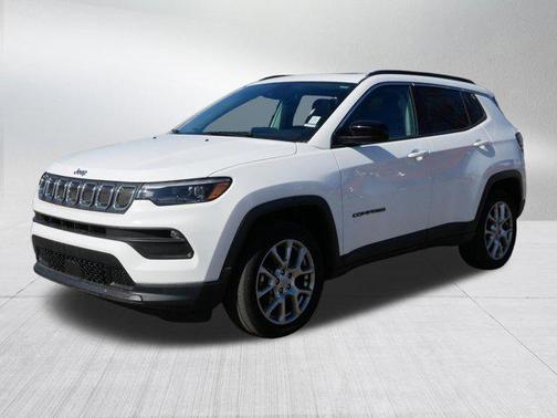 2022 Jeep Compass Latitude Lux