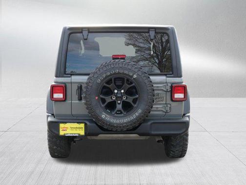 Sting-Gray Clearcoat 2022 Jeep Wrangler Willys