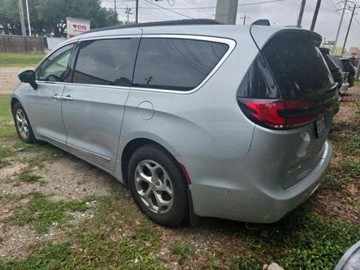 Silver Mist Clearcoat 2023 Chrysler Pacifica Limited