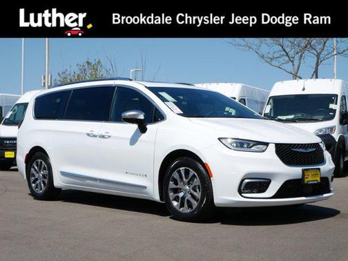 2025 Chrysler Pacifica L