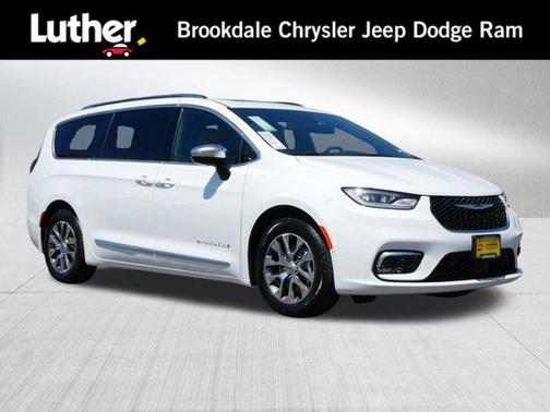 2025 Chrysler Pacifica L