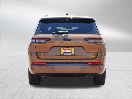 Copper Shino Metallic Clearcoat 2026 Jeep Grand Cherokee L Limited