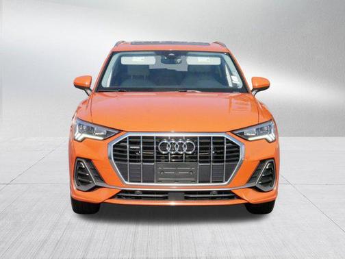 2023 Audi Q3 Premium 45 TFSI S line quattro Tiptronic