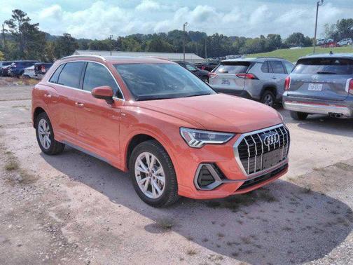 2023 Audi Q3 Premium 45 TFSI S line quattro Tiptronic