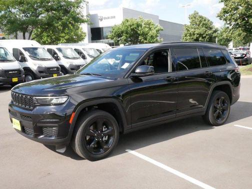 2022 Jeep Grand Cherokee L Altitude