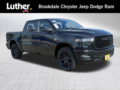 Diamond Black Crystal Pearlcoat 2026 RAM 1500 Laramie