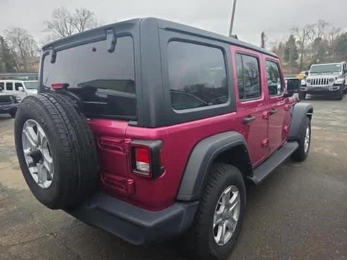 2022 Jeep Wrangler Unlimited Sport