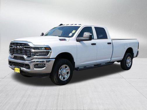 2025 RAM 3500 Tradesman Crew Cab 4x4 8' Box