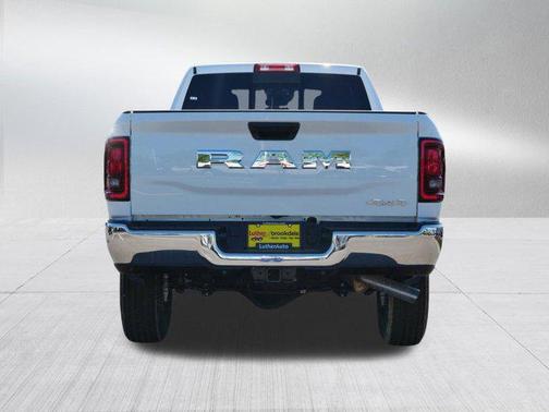 2025 RAM 2500 Tradesman Crew Cab 4x4 8' Box