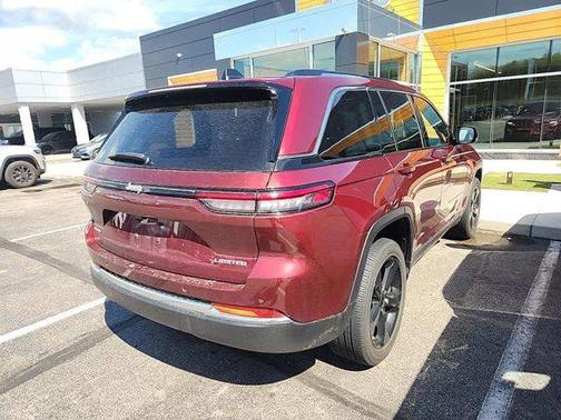 2022 Jeep Grand Cherokee Limited X