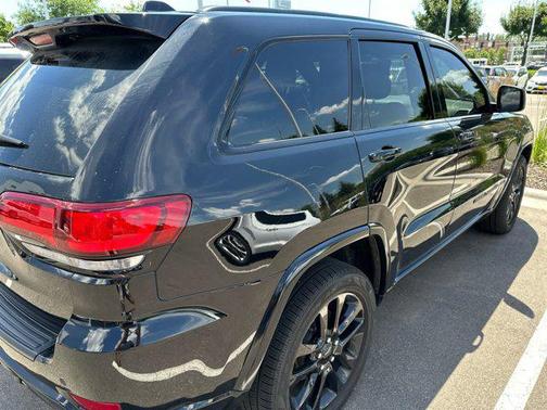 2020 Jeep Grand Cherokee Altitude