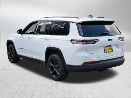 Bright White Clearcoat 2025 Jeep Grand Cherokee L Altitude