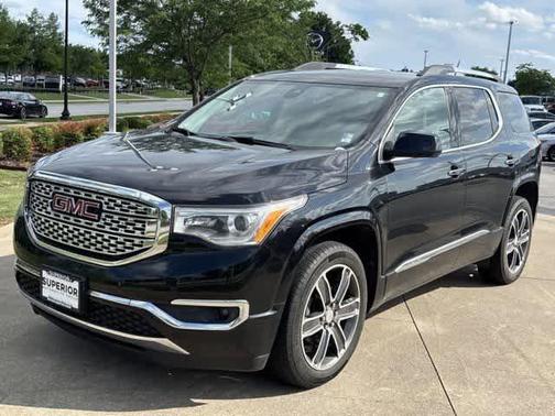 2019 GMC Acadia Denali