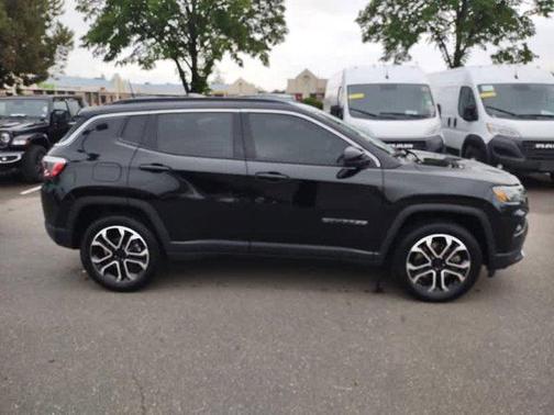 Diamond Black Crystal Pearlcoat 2024 Jeep Compass Limited